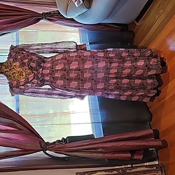 Anthropologie Dresses & Skirts - NEW Anthropologie Ruffle V-Neck Long-Sleeve Midi Dress X SMALL